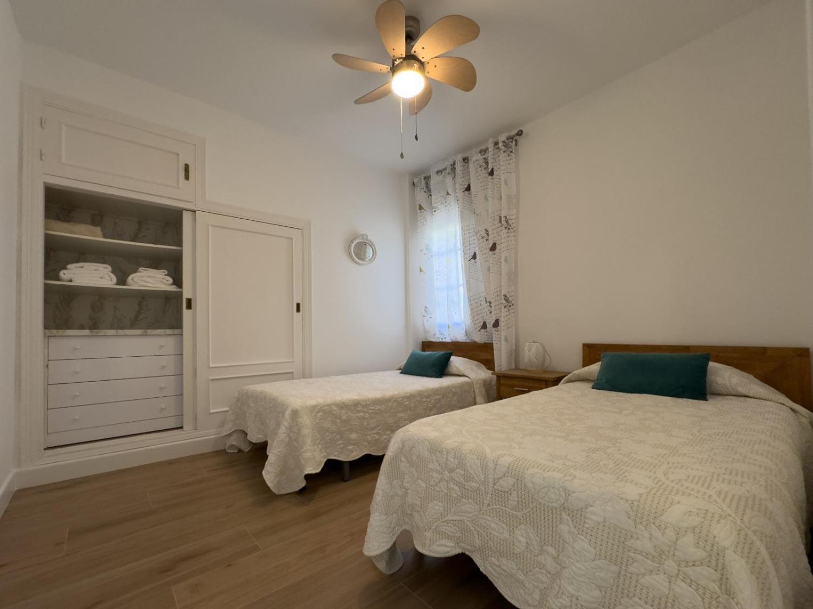 La Tortuga I, Encantador Apartamento Con Garaje En Primera Linea De Playa Tarifa Extérieur photo